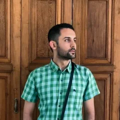 امین خاوری