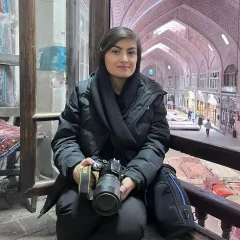 پریا مزینی